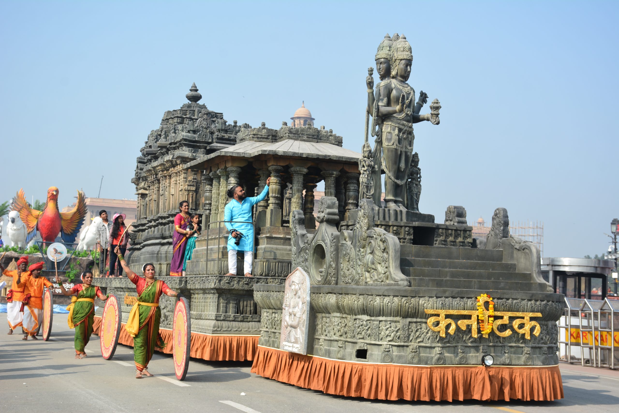 ದೆಹಲಿ ಗಣರಾಜ್ಯೋತ್ಸವದಲ್ಲಿ ಲಕ್ಕುಂಡಿ ಶಿಲ್ಪಕಲೆಯ ತೊಟ್ಟಿಲು ಸ್ತಬ್ಧಚಿತ್ರ