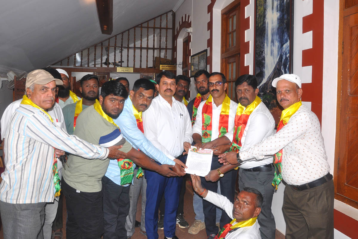 ತೇಗೂರು ಪಂಚಾಯತಿಯಲ್ಲಿ ಮಧ್ಯವರ್ತಿಗಳ ಹಾವಳಿ ತಪ್ಪಿಸಲು ಜಿಲ್ಲಾಡಳಿತಕ್ಕೆ ಮನವಿ