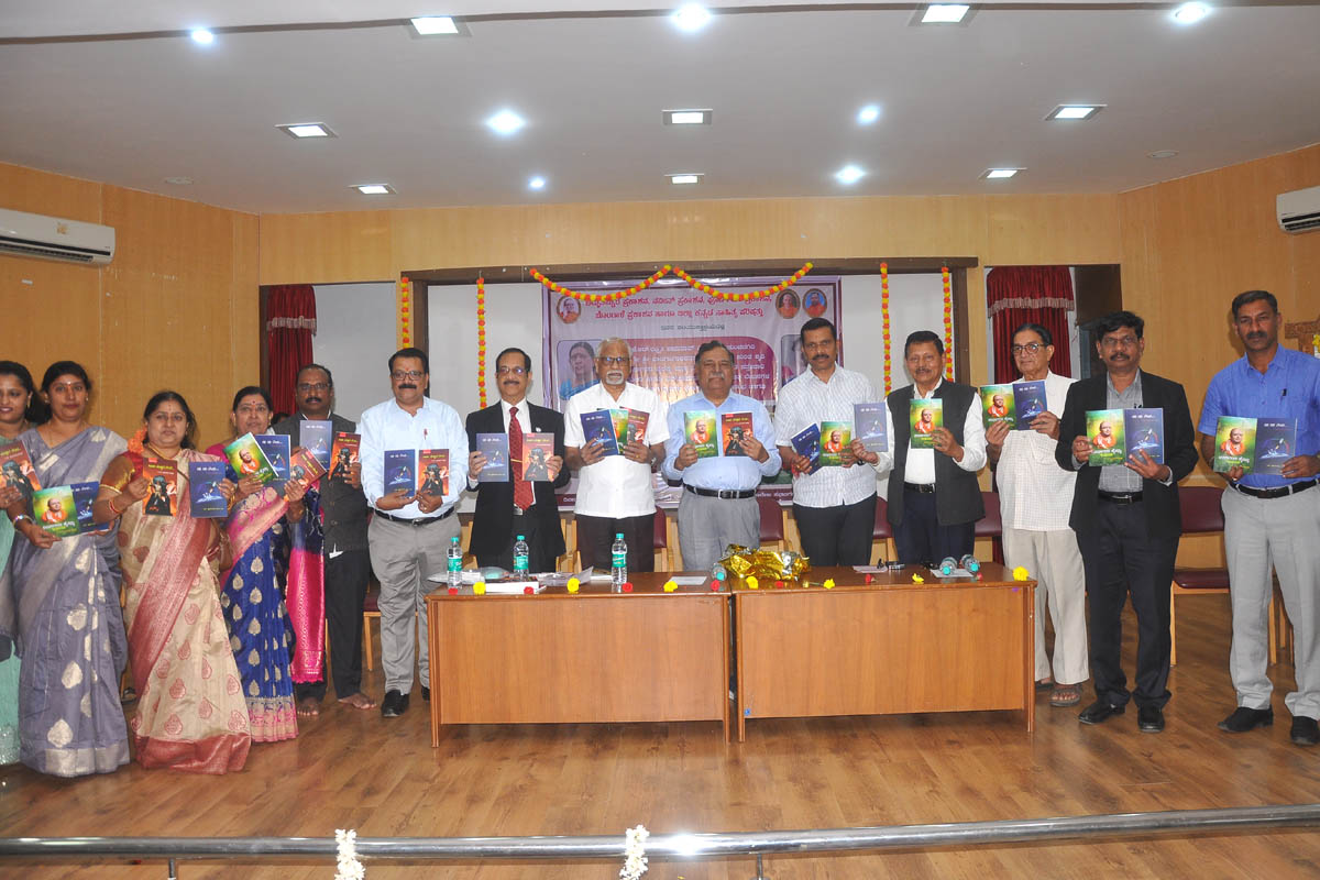 ವ್ಯಕ್ತಿತ್ವ ವಿಕಸನದಲ್ಲಿ ಸಾಹಿತ್ಯಗಳ ಪಾತ್ರ ಅಪಾರವಾದುದು