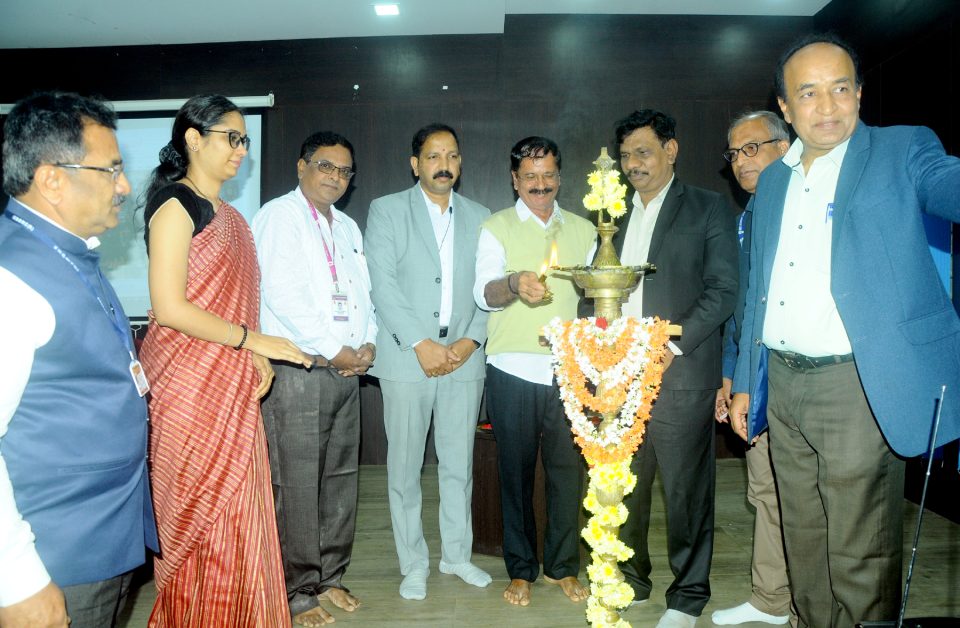 ಎಐಟಿ ಕಾಲೇಜಿನ ಪಾಲಿಟೆಕ್ನಿಕ್ ಸಭಾಂಗಣದಲ್ಲಿ ವಿಜಯಂಗಮ ಕಾರ್ಯಕ್ರಮ