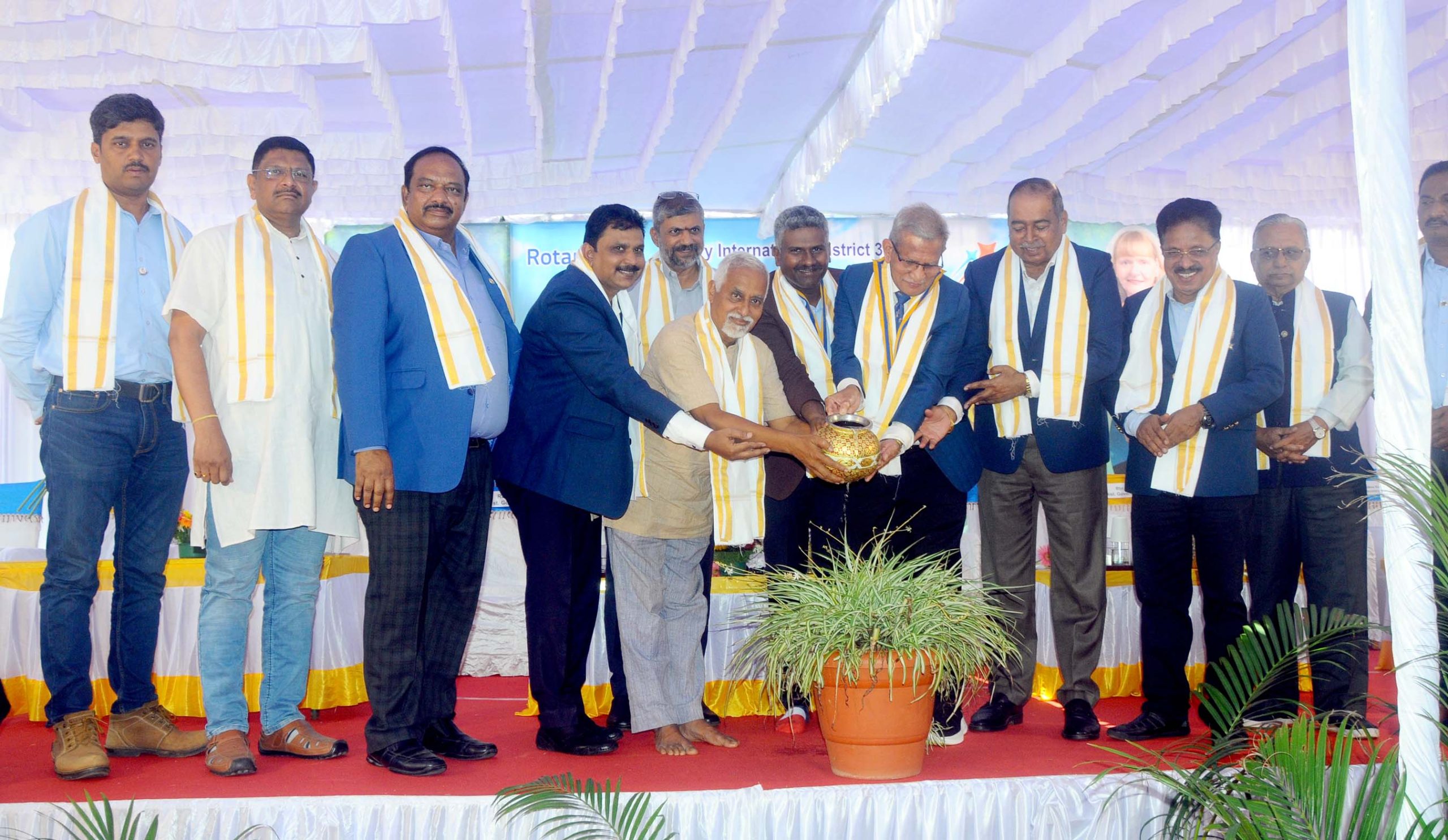 ಮಾನವನ ದುರಾಸೆ-ಯಾಂತ್ರೀಕರಣ ಜೀವನದಿಂದ ಪ್ರಕೃತಿ ಮಲೀನ