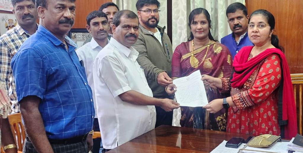 ಕಂದಾಯ ಭೂಮಿ ಅರಣ್ಯ ಇಲಾಖೆಗೆ ವರ್ಗಾಯಿಸದಿರಲು ಒತ್ತಾಯ
