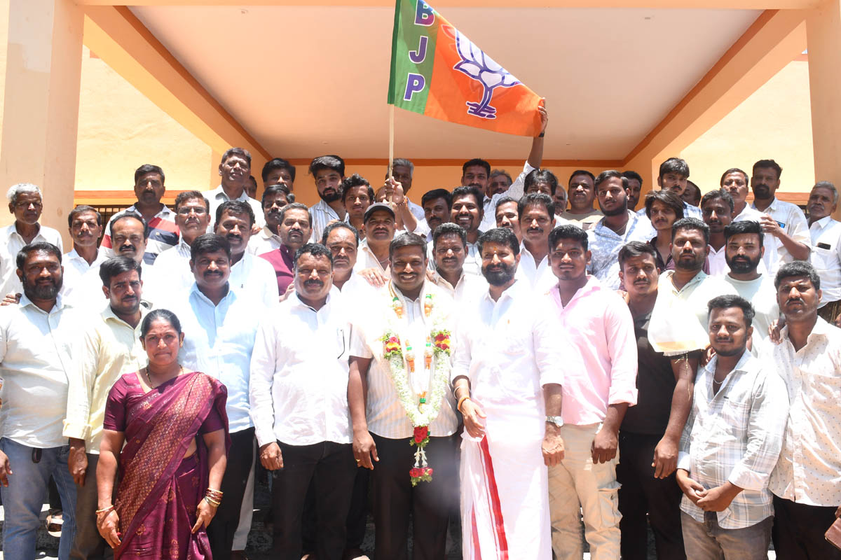 ಪಿಳ್ಳೇನಹಳ್ಳಿ ಗ್ರಾ.ಪಂ ನೂತನ ಅಧ್ಯಕ್ಷರಾಗಿ ಪಿ.ಡಿ. ನವೀನ್ ಅವಿರೋಧ ಆಯ್ಕೆ