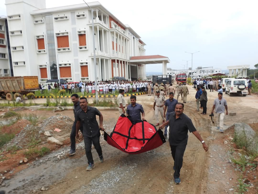 ವೈದ್ಯಕೀಯ ವಿಜ್ಞಾನಗಳ ಸಂಸ್ಥೆಯಲ್ಲಿ ಯಶಸ್ವಿ ಮಾಕ್ ಡ್ರಿಲ್ ಪ್ರಯೋಗ