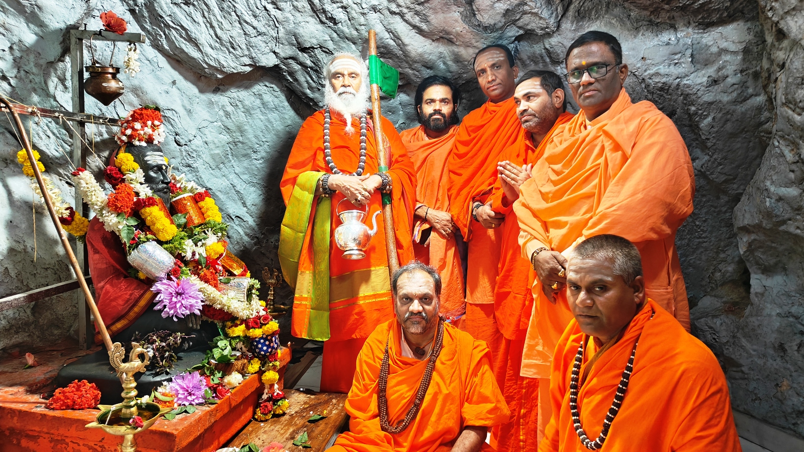 ಬುಕ್ಕಾಂಬುಧಿ ಬೆಟ್ಟದಲ್ಲಿ ಅಮವಾಸ್ಯೆ ಪೂಜೆ