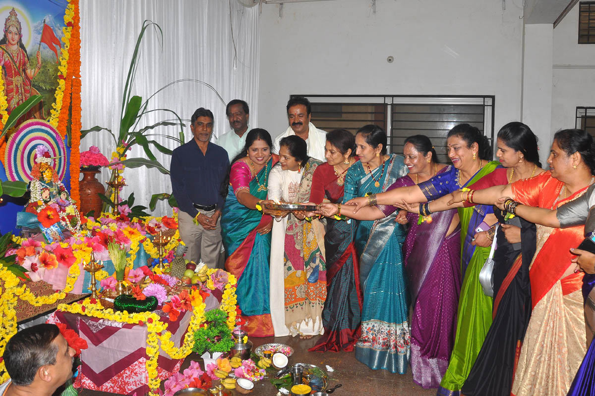 ವರಮಹಾಲಕ್ಷ್ಮಿ ಪೂಜೆ ಸಂಕಷ್ಟಗಳ ನಿವಾರಣೆಗೆ ಸಹಕಾರಿ