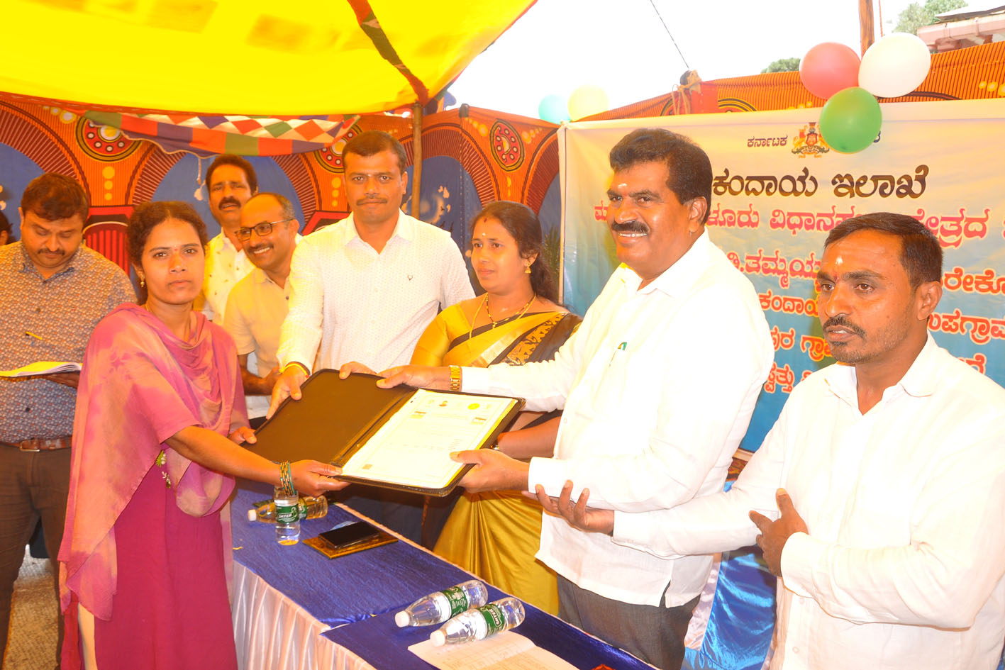 ಸರ್ಕಾರದ ಜನಪರ ಯೋಜನೆ ಜನರ ಮನೆ ಬಾಗಿಲಿಗೆ