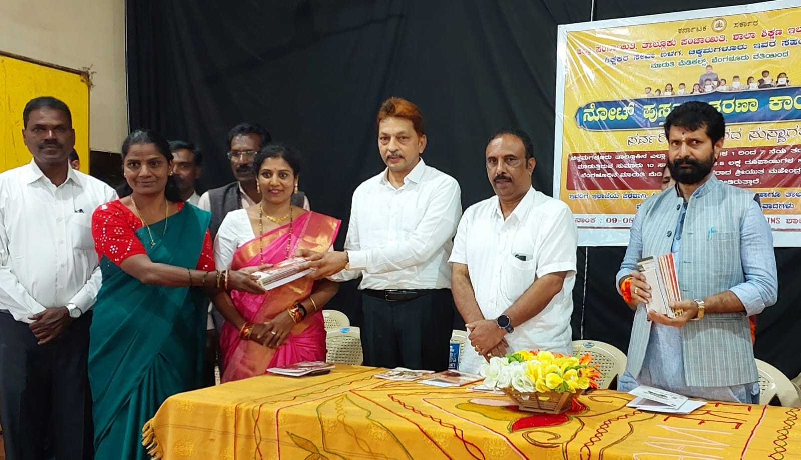 ಸಂಸ್ಕಾರದ ಮೂಲಕ ಶಿಕ್ಷಣ ಕೊಟ್ಟರೆ ಪರಿಪೂರ್ಣ