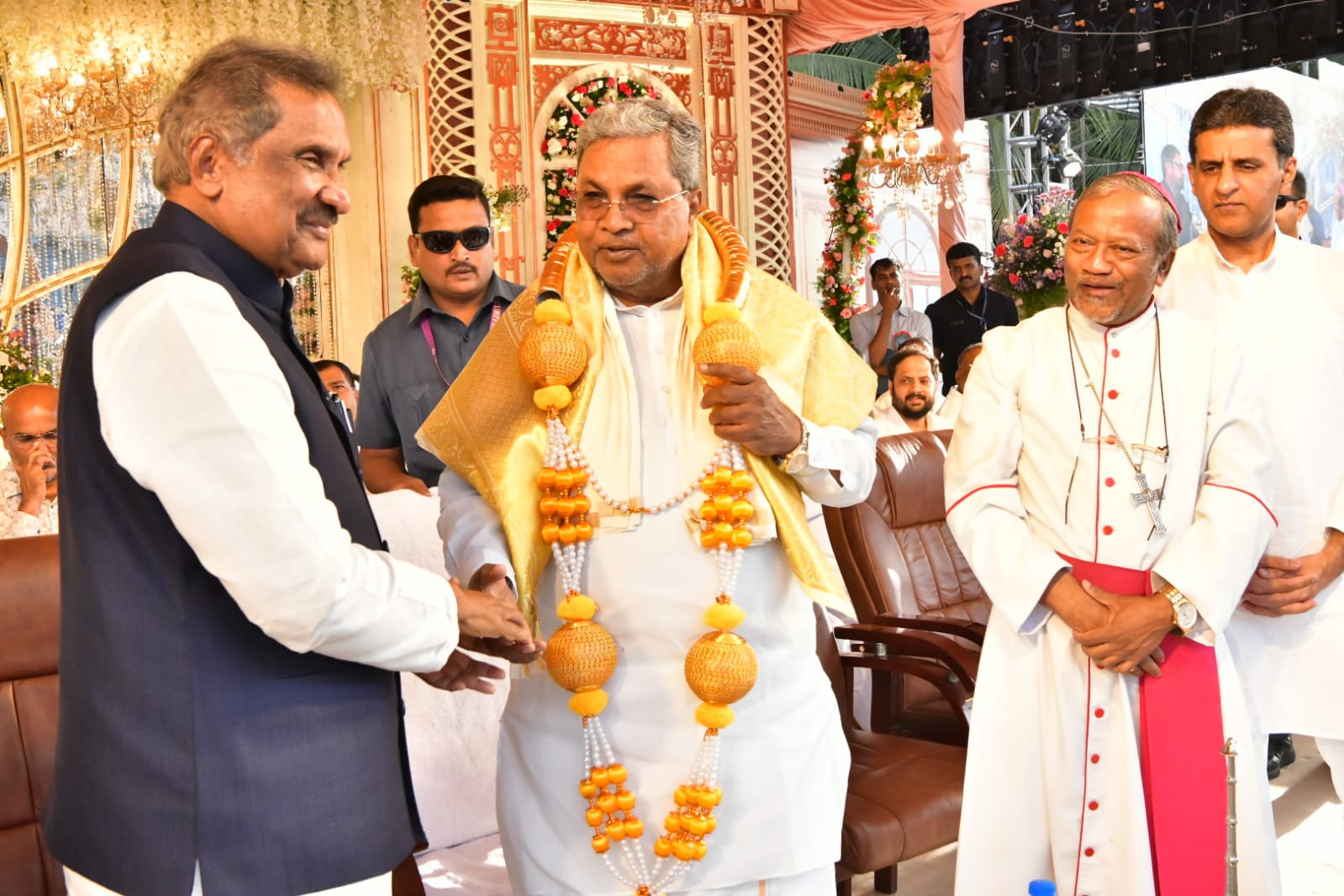 ಬಹುತ್ವ ಸಂಸ್ಕೃತಿಯಲ್ಲಿ ಸರ್ಕಾರಕ್ಕೆ ಸ್ಪಷ್ಟ ಬದ್ಧತೆ ಇದೆ