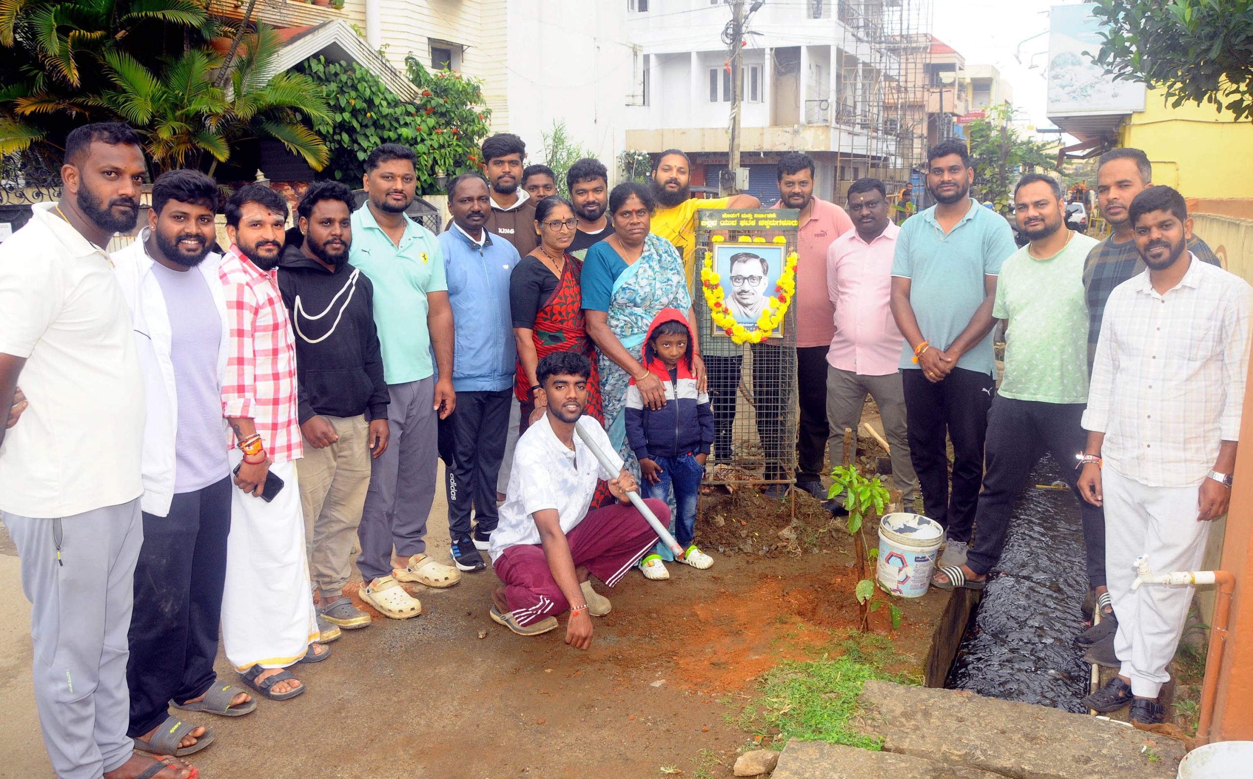 ಸೇವಾ ಪಾಕ್ಷಿಕ ಅಭಿಯಾನ : ಯುವಮೋರ್ಚಾದಿಂದ ಸಸಿನೆಟ್ಟು ಆಚರಣೆ