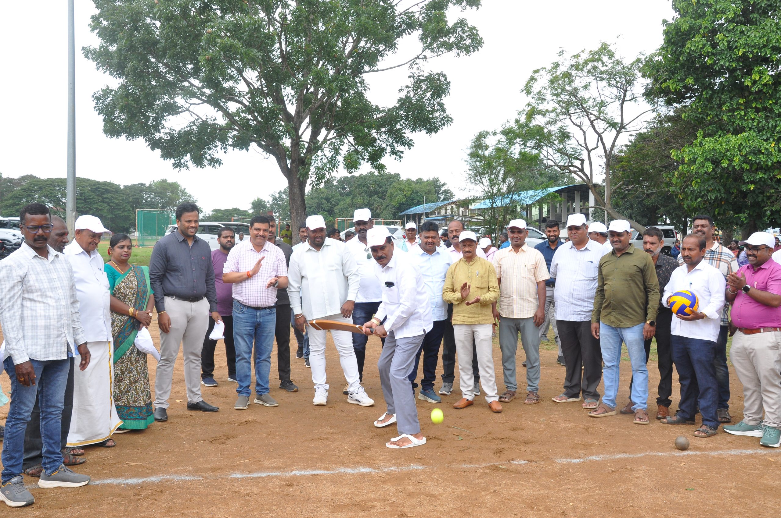 ಸ್ವಚ್ಚತೆ ಕಾಯಕ ಮಾಡುವ ಪೌರ ಕಾರ್ಮಿಕರು ಆರೋಗ್ಯಕ್ಕೆ ಆದ್ಯತೆ ನೀಡಬೇಕು