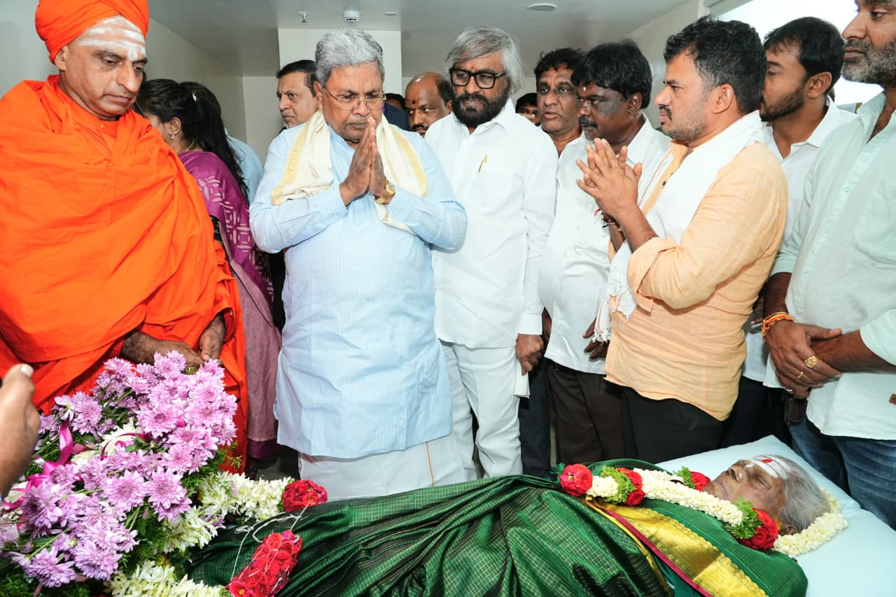 ಪದ್ಮಶ್ರೀ ಪುರಸ್ಕೃತೆ ಸಾಲು ಮರದ ತಿಮ್ಮಕ್ಕ ನಿಧನಕ್ಕೆ ಮುಖ್ಯಮಂತ್ರಿ ಸಂತಾಪ
